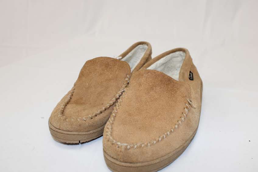 Clarks sherpa lined moc slipper, Men's 11