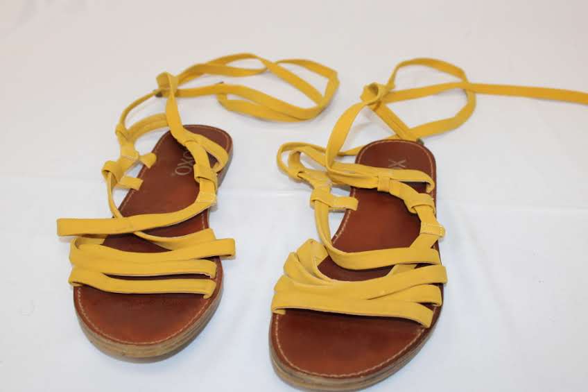 XOXO gladiator sandal, yellow, Women's 8