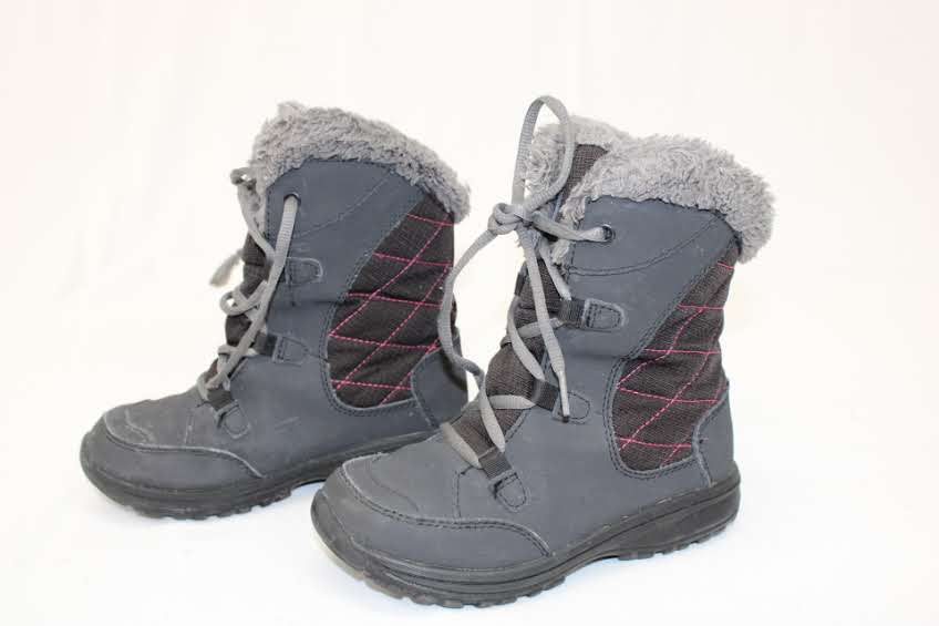 Columbia insulated, water resistant snow boot, Youth 1