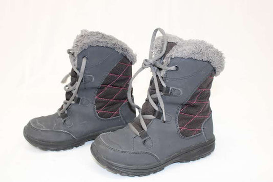 Columbia insulated, water resistant snow boot, Youth 1
