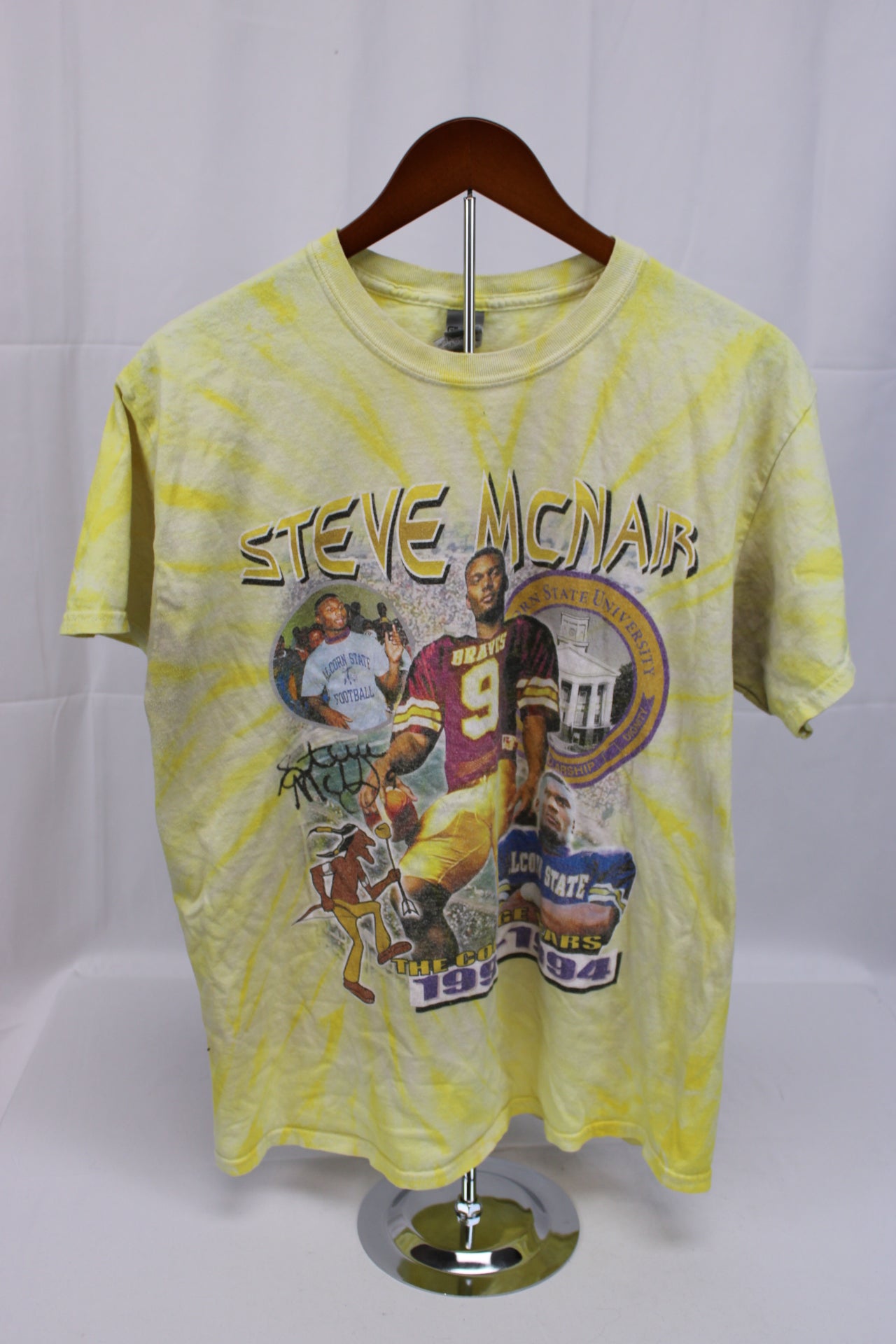 Gildan Steve McNair commemorative t-shirt, Men's L
