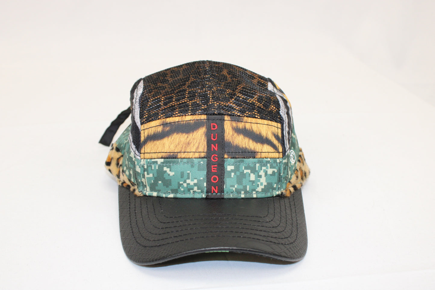 Dungeon Forward Motherland high top cap, New, O/S