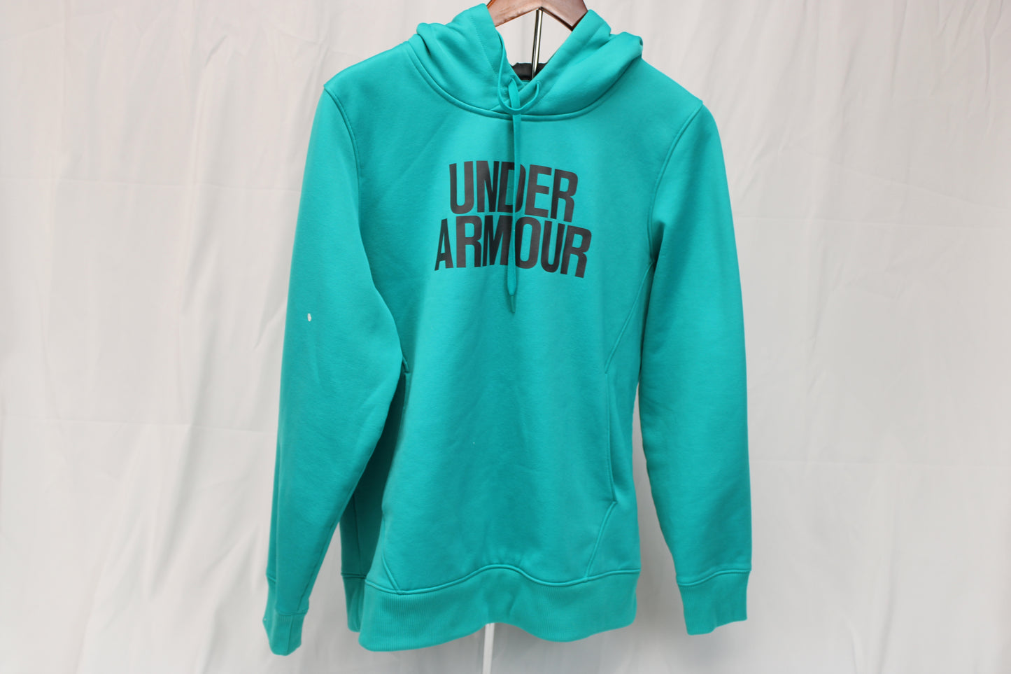 Under Armour polyester moisture wicking hooded sweatshirt, Women's L
