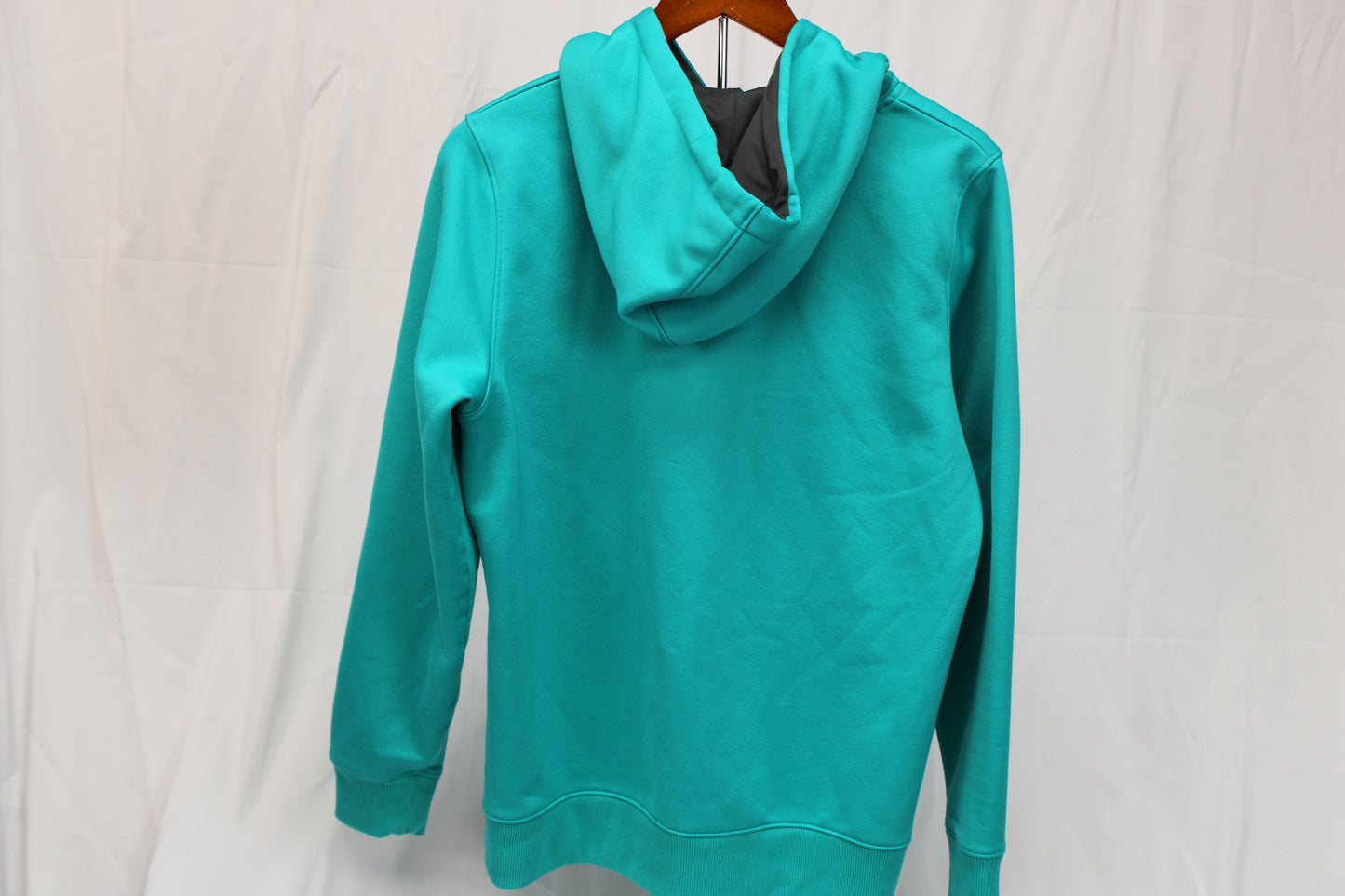 Under Armour polyester moisture wicking hooded sweatshirt, Women's L