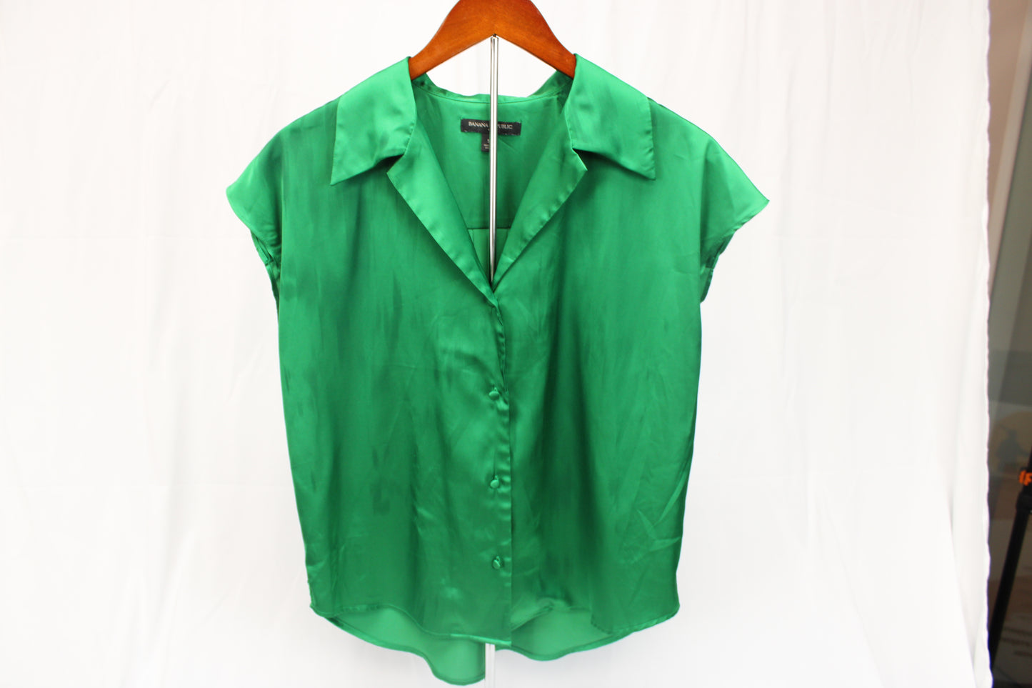 Banana Republic sleeveless silk blouse, Women's S