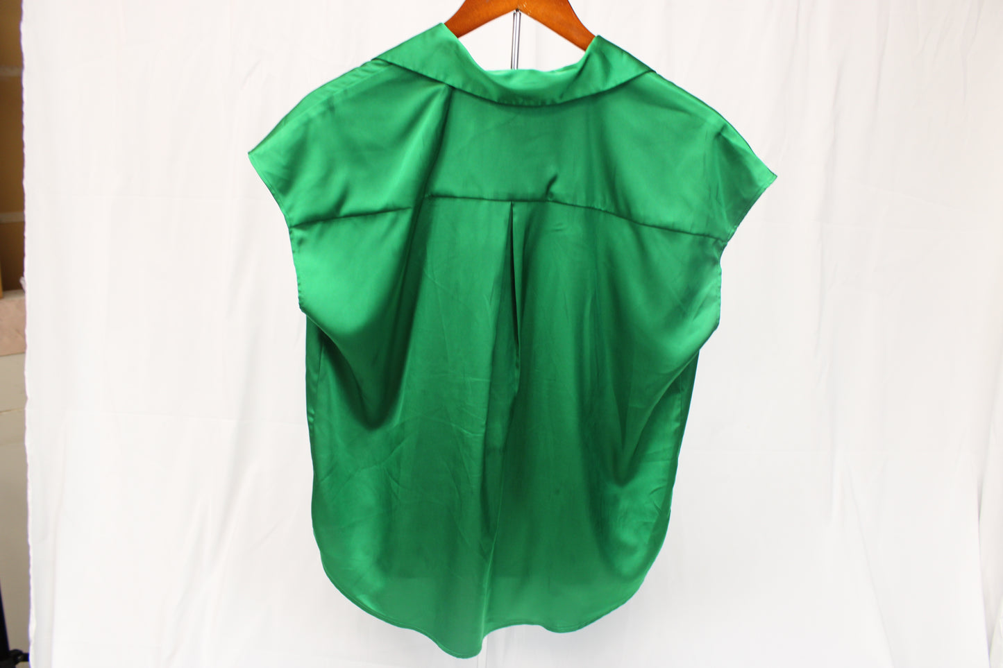 Banana Republic sleeveless silk blouse, Women's S