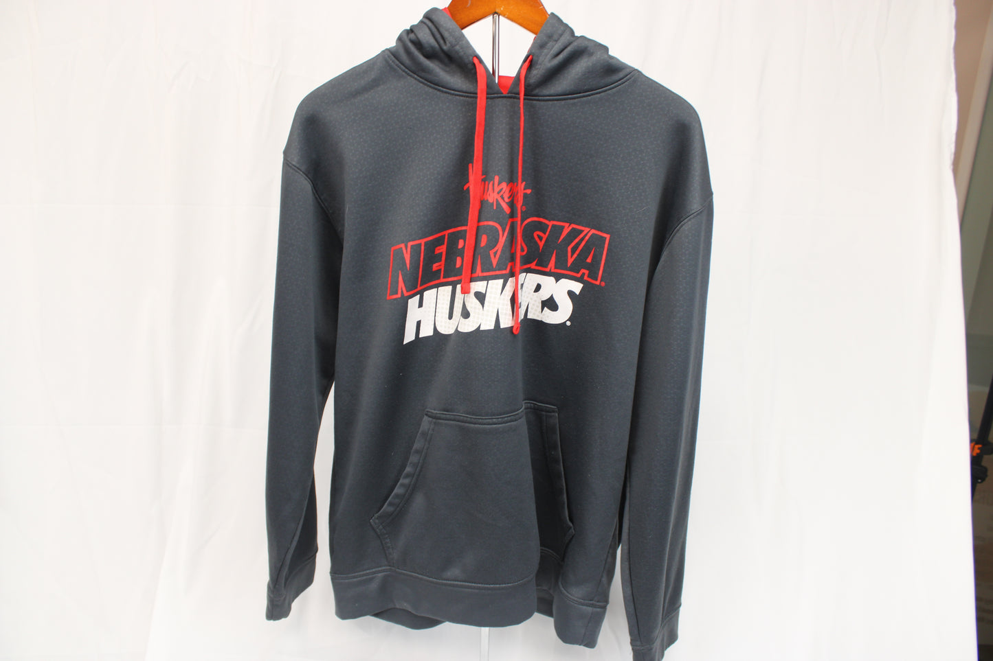 Nebraska Huskers mesh lined hooded sweatshirt, Men's M