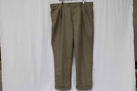 Perry Ellis pleated polyester dress pant, Men's 42x32