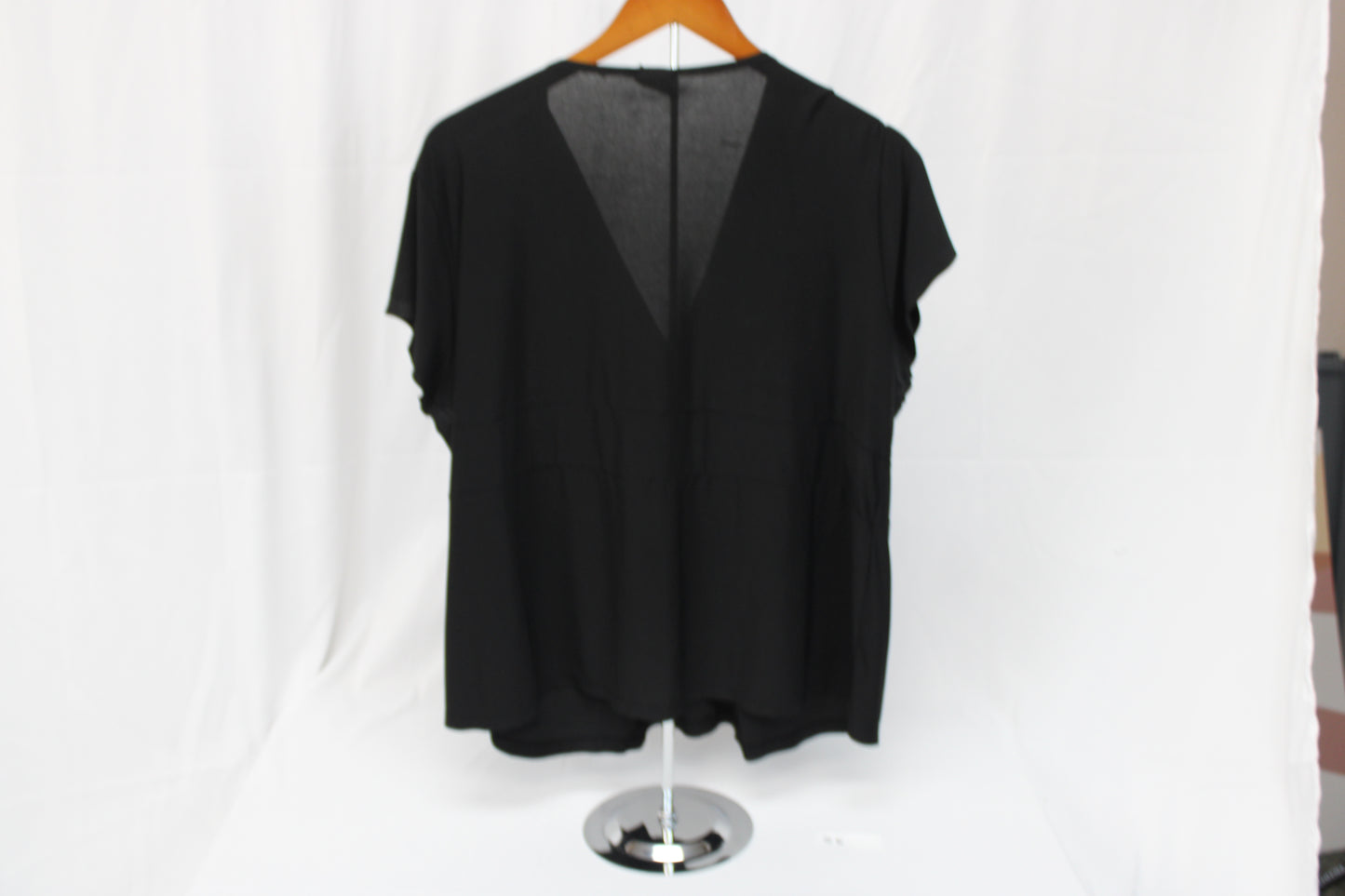 east 5th Women's Short Sleeve Blouse, Size 1X