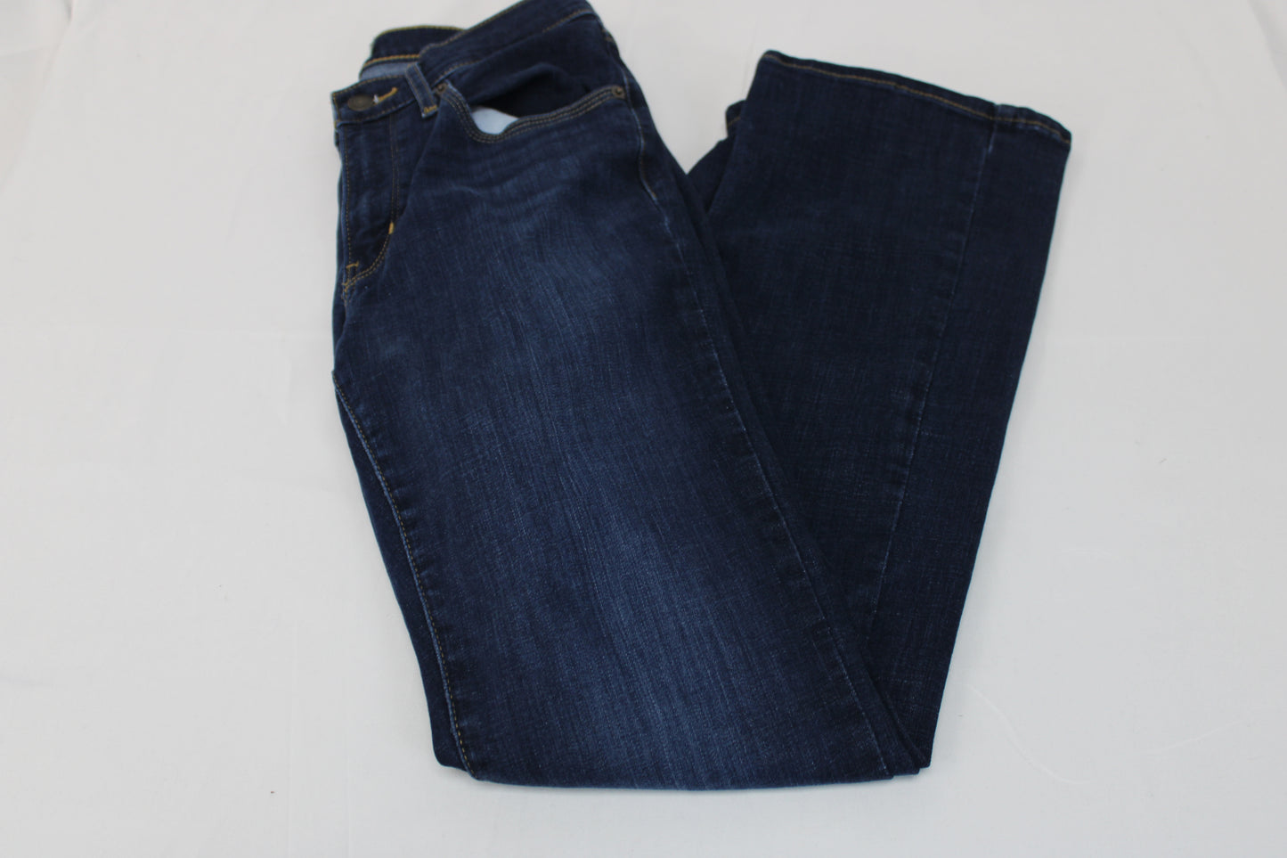 Levi's classic dark wash boot cut jeans, Women's 4