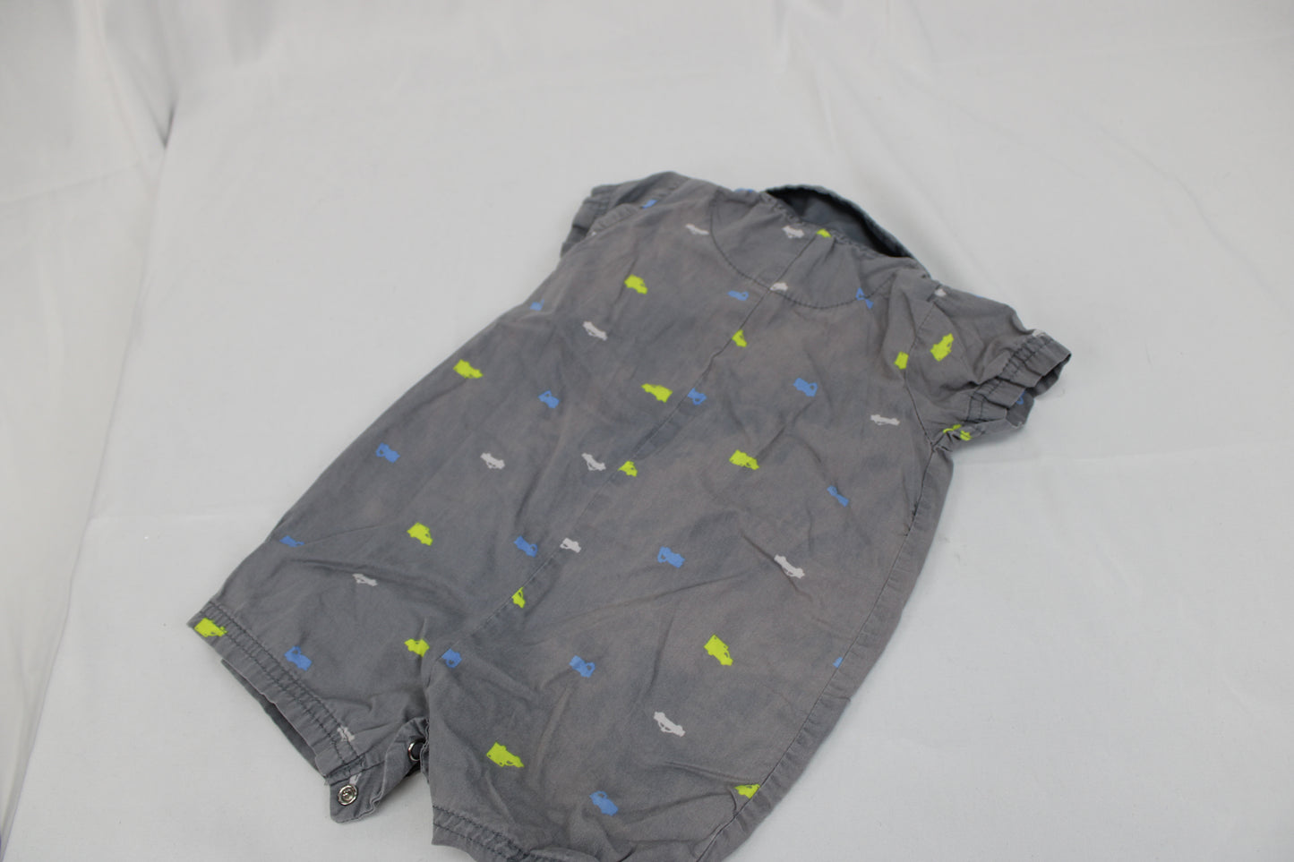 Carter's One piece Infant Shorts outfit, Size 6M