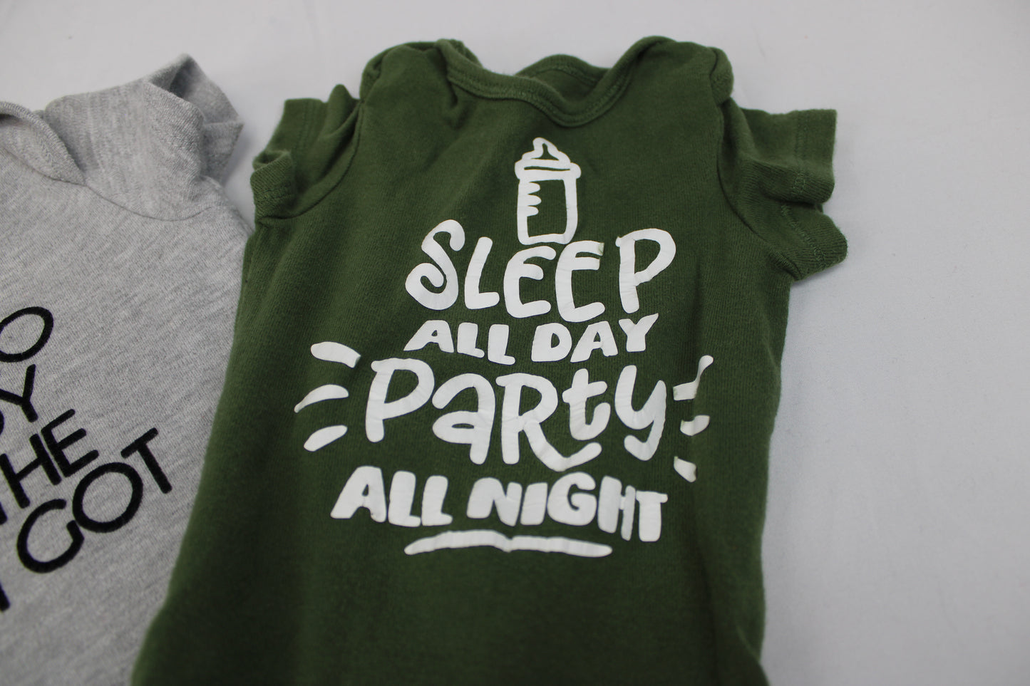 2 pack onesie with funny sayings, Size 3M