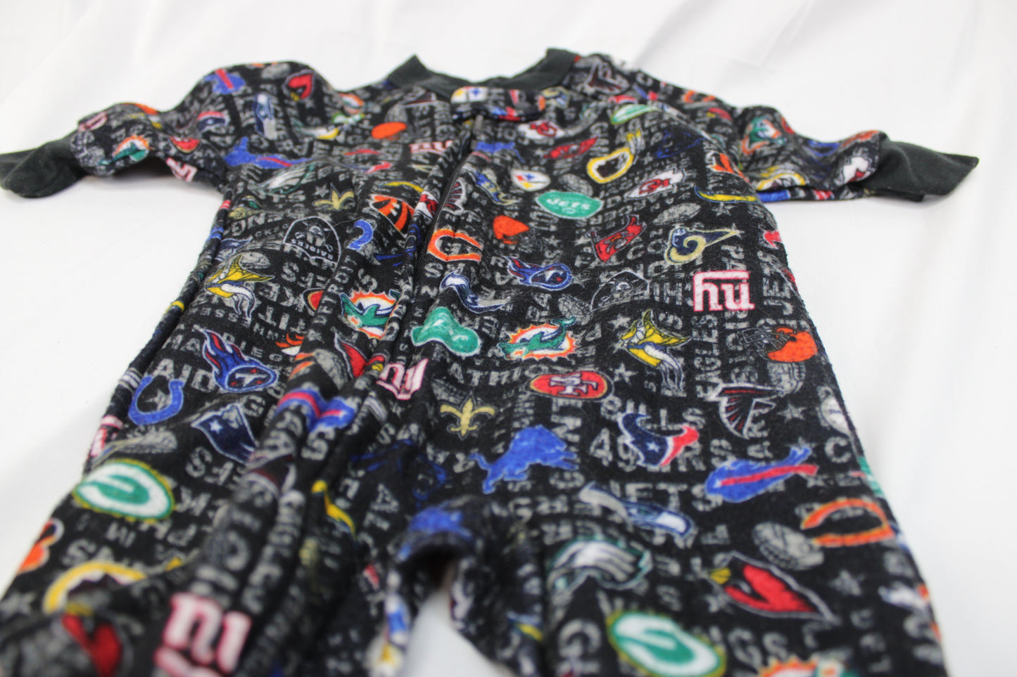 NFL Team Apparel Infant Sleeper, Size 6M
