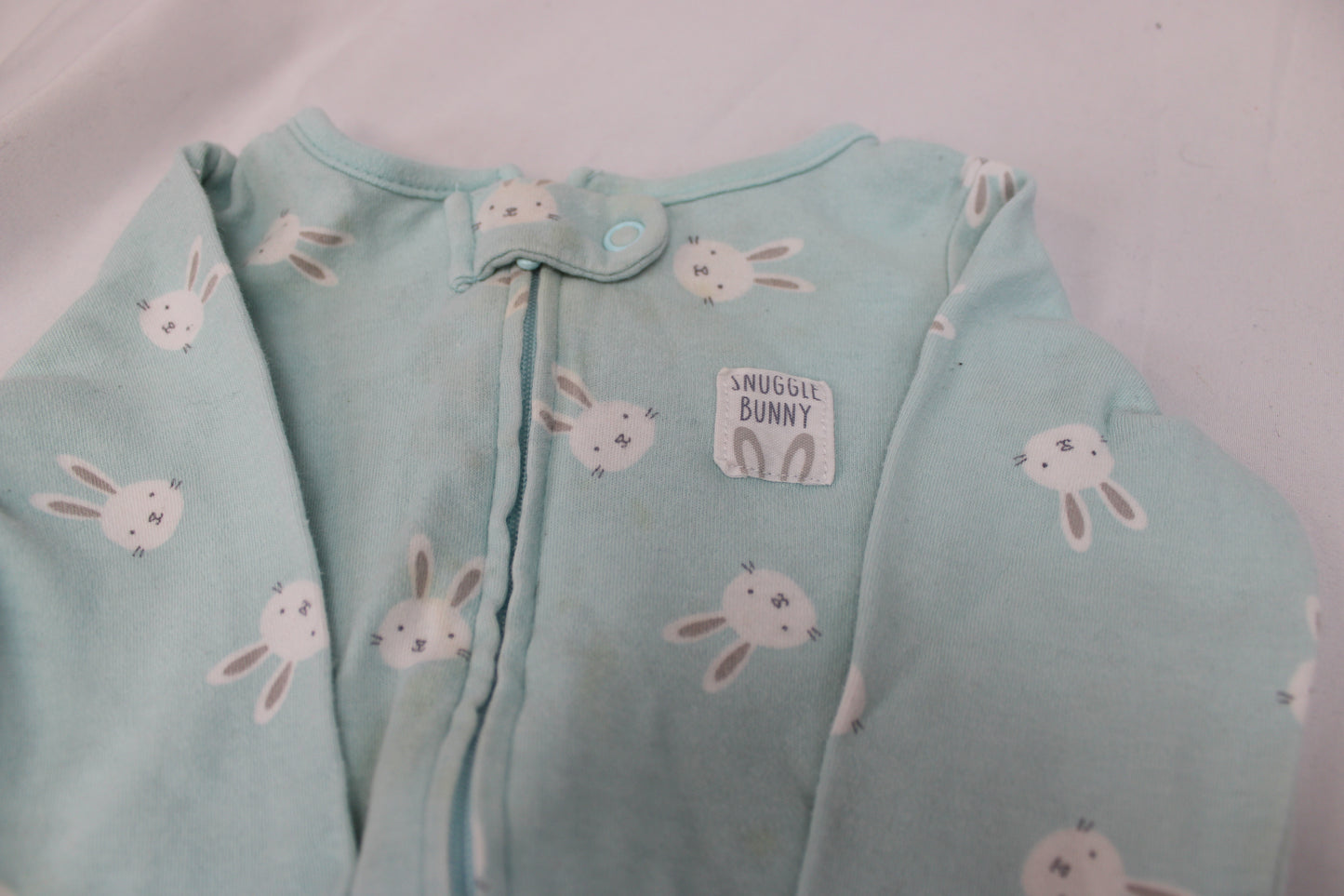 Carter's Infant Sleeper with bunny feet, Size 6M