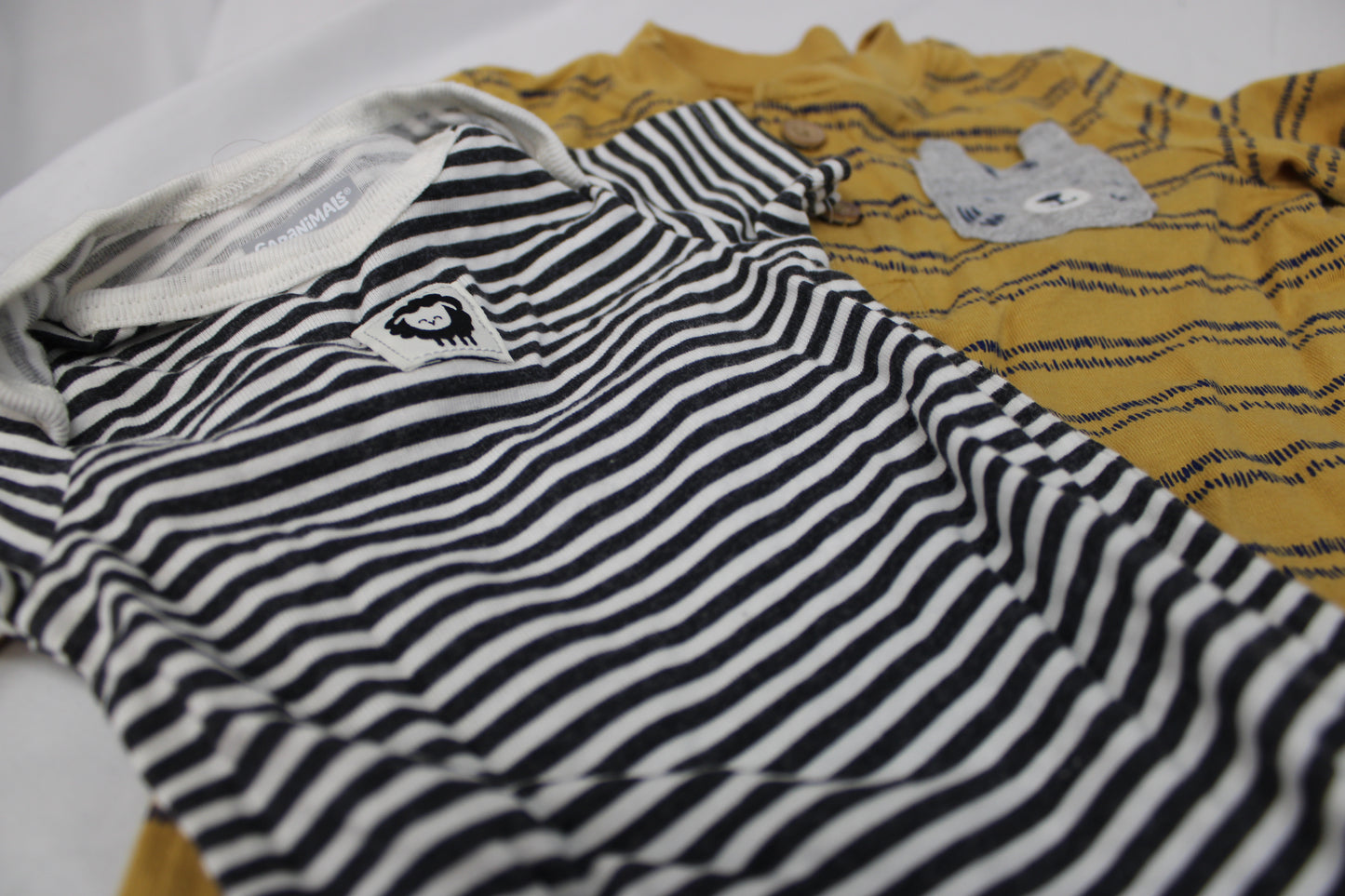 2 pack of infant clothing items, onesie and long sleeve shirt, Size 3-6M