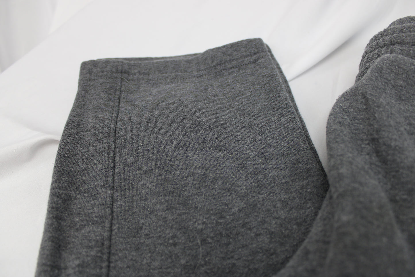 Nike gray boys joggers, Size M