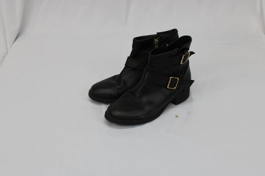 Steve Madden Tiaraa zip up harness boot, Women's 7.5