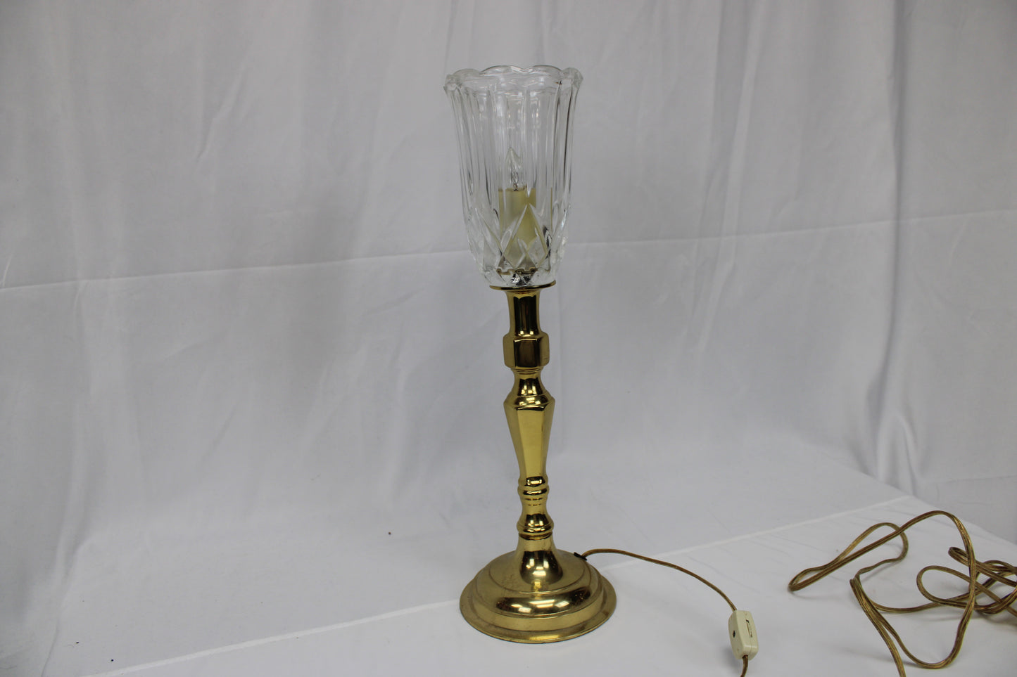 Vintage brass base table lamp with Leviton electrical switch