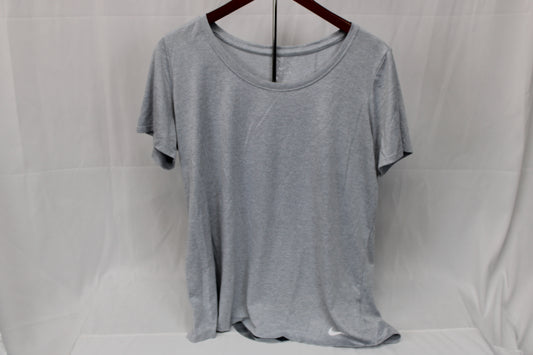 Nike Dri-Fit loose fit moisture wicking t-shirt, Women's XL