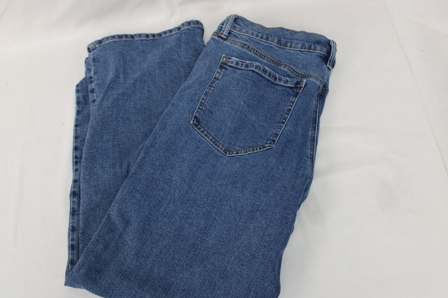 Gloria Vanderbilt wide, straight leg jeans, medium wash, Women's 14