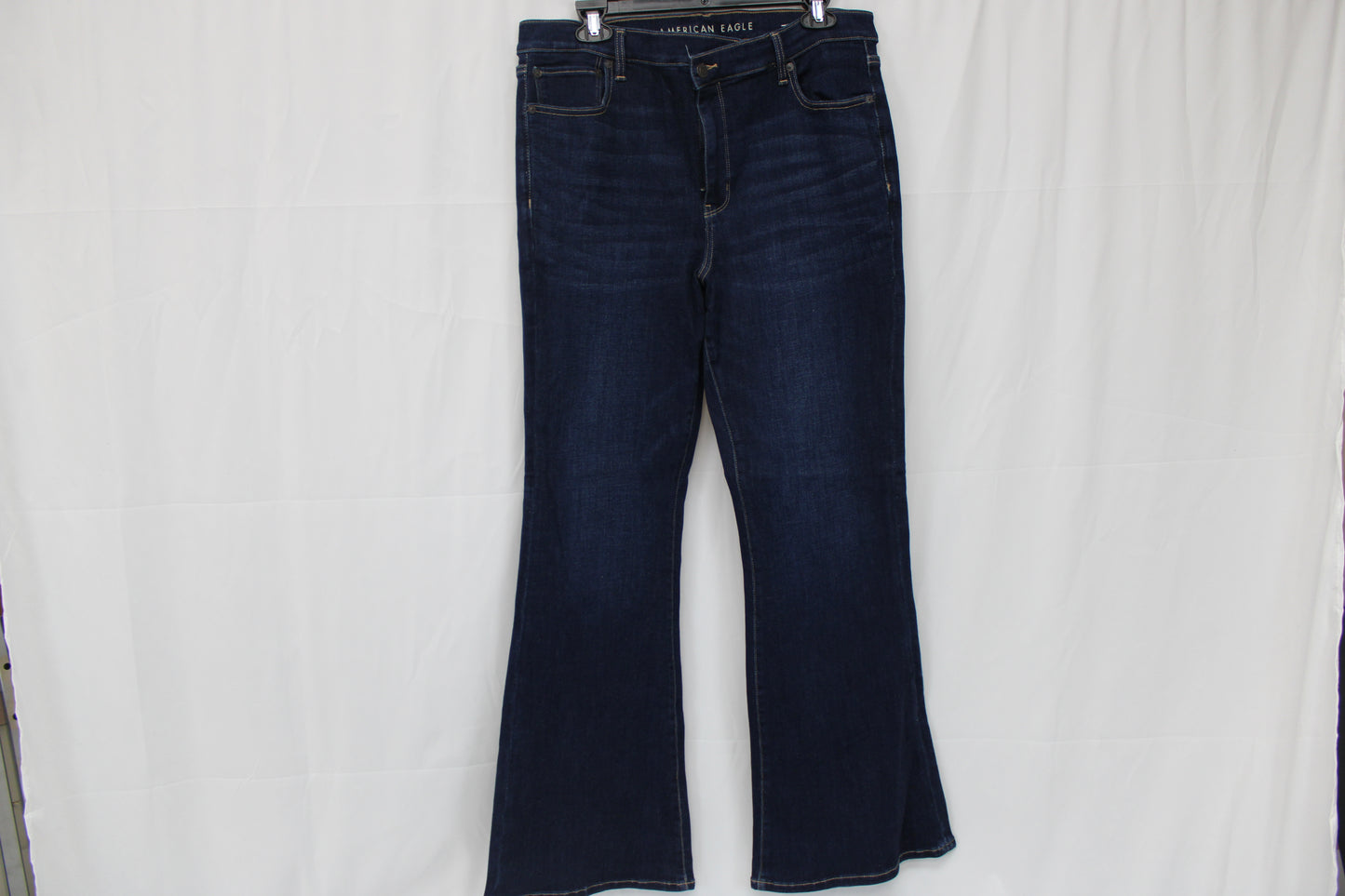 American Eagle flared leg dark wash jeans, Women's 16