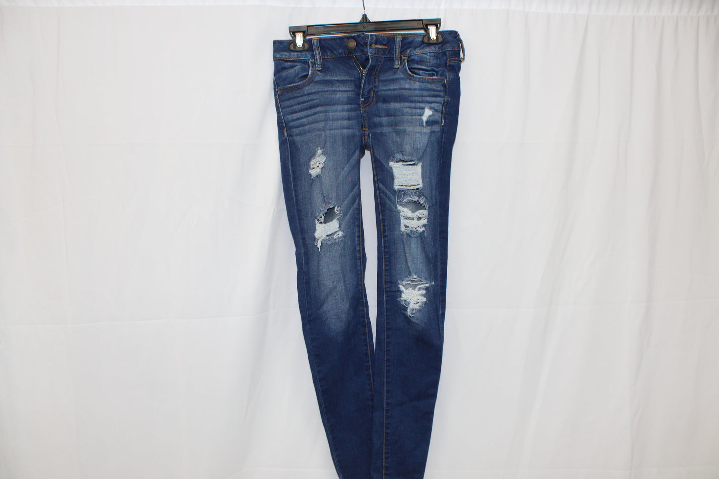 American Eagle pre-torn, dark wash skinny jeans, Women's 2