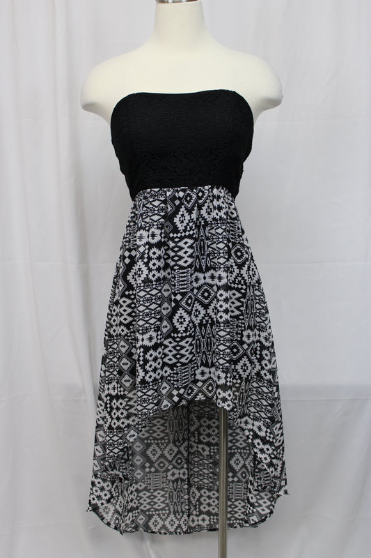 Wet Seal strapless tube dress with black geo pattern, Women's M