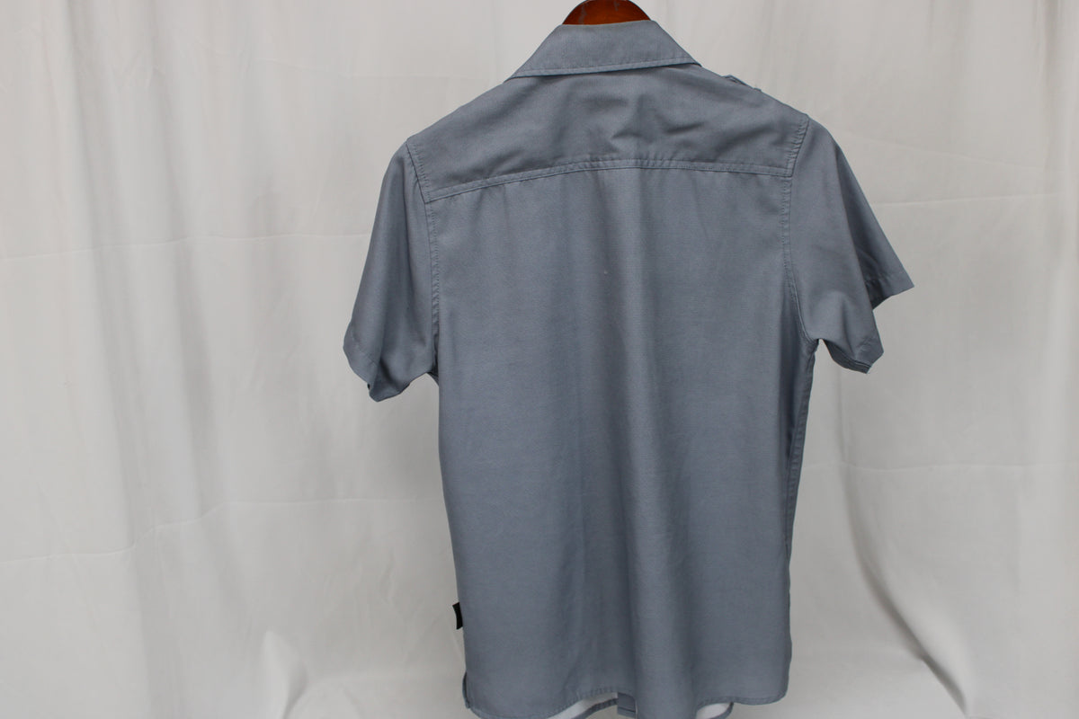 Scott James short sleeve polyester button down dress shirt, Men's S