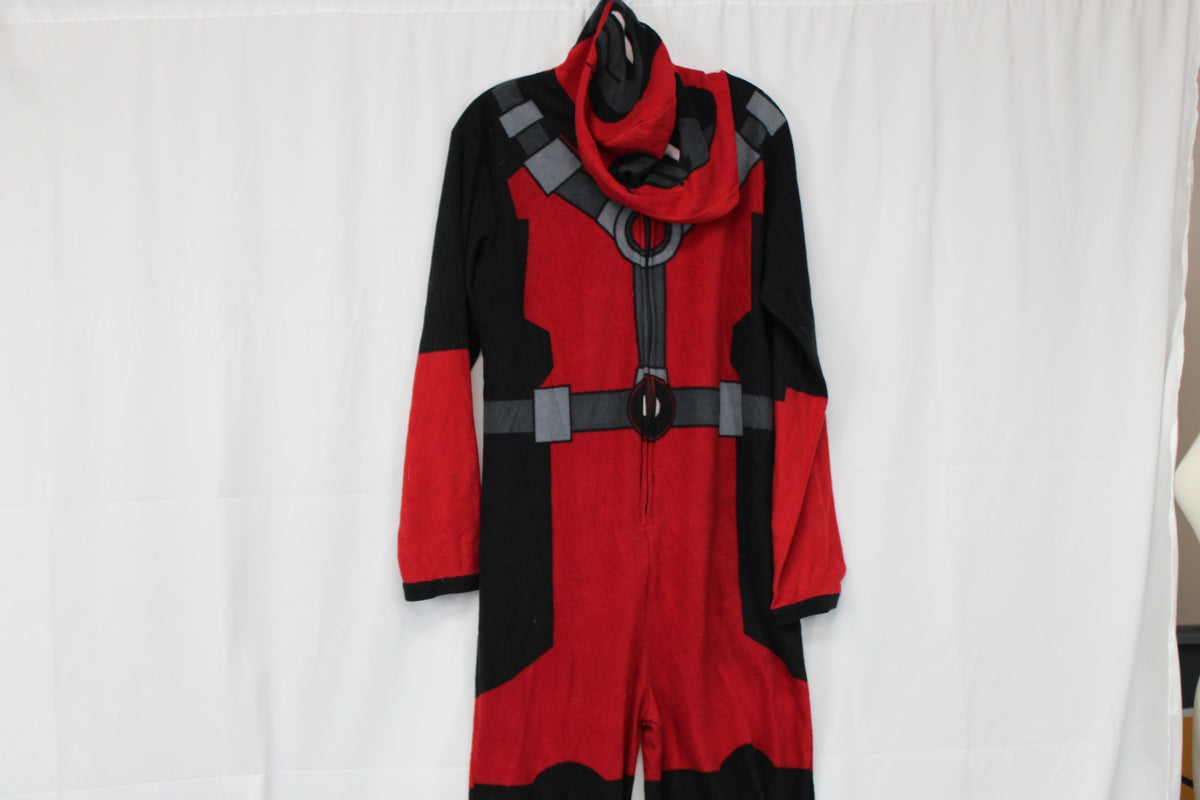 Marvel Deadpool adult fleece sleeper/romper, Men's L