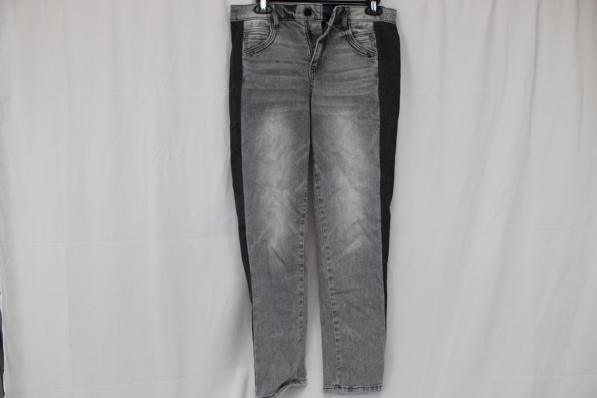 Democracy Absolution Two toned Jeans, Size 6