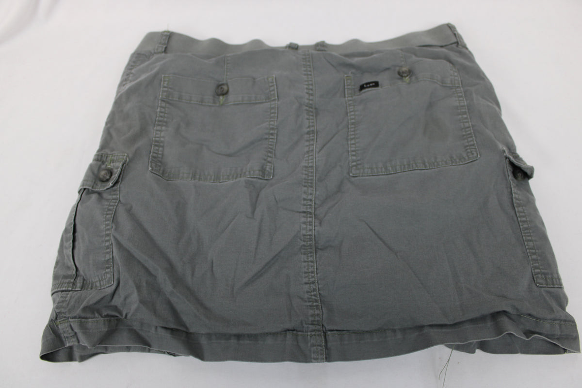 Gray Cargo Skirt with built in shorts underneath, Size L
