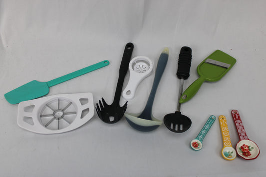 Utility kitchen bundle, 10 piece set