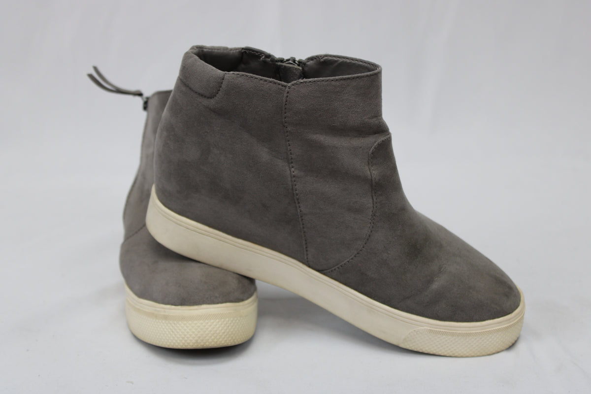Universal Thread grey suede side zipper harness boot with built in wedge heel, Women's 9