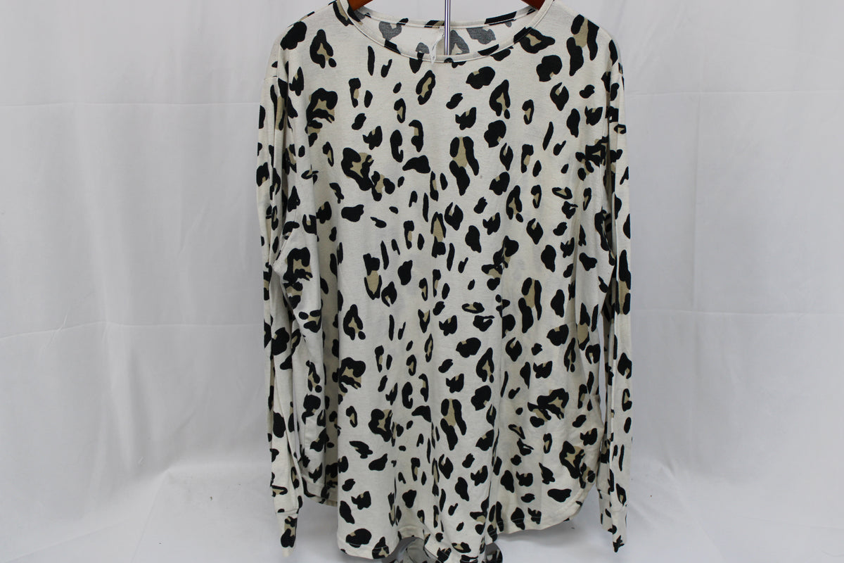 Tickled Teal leopard spotted long sleeve cotton blouse, Women's XXL