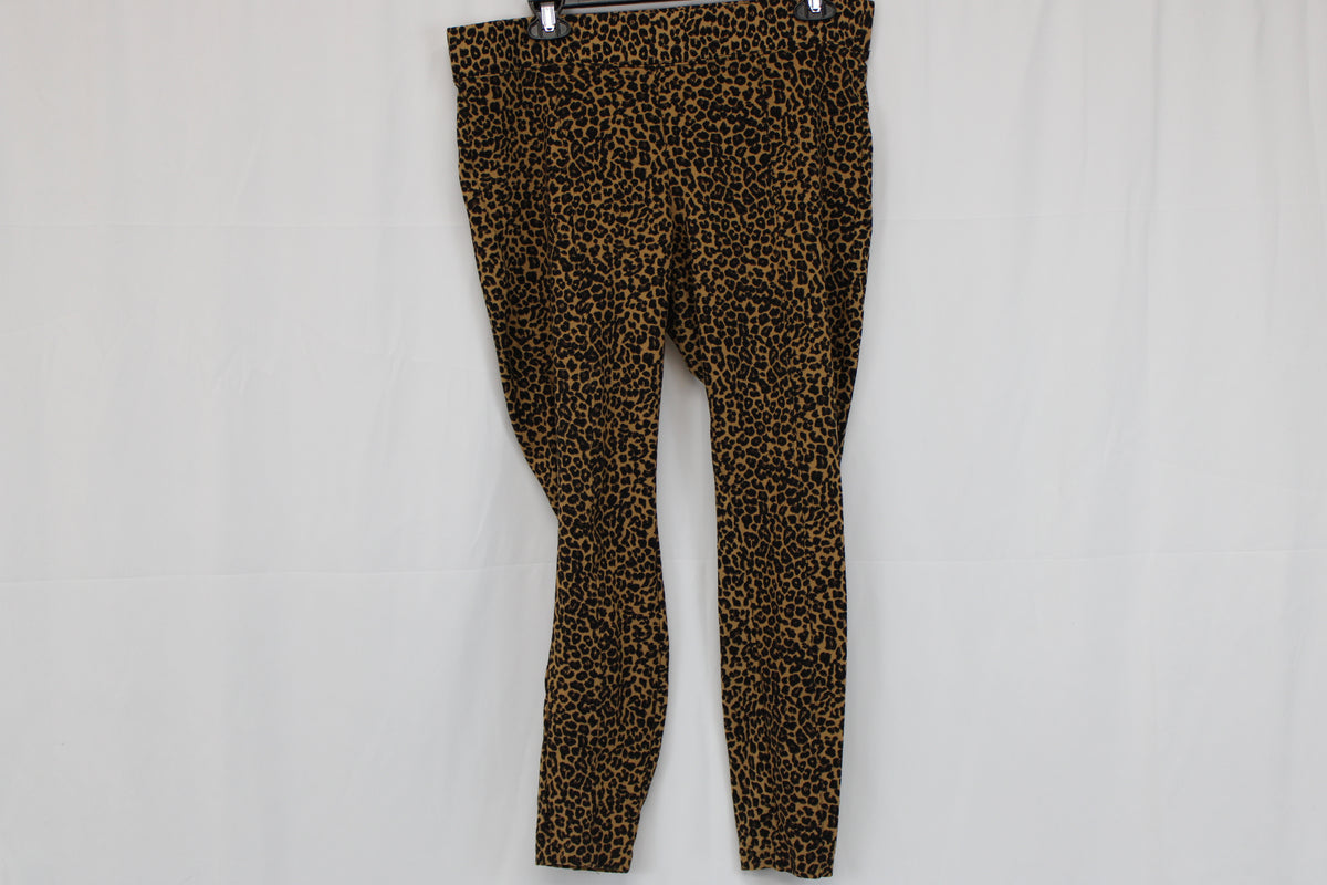 Old Navy Stevie spandex above the ankle leggings, cheetah print, Women's L