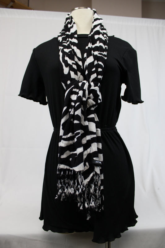 Apt 9 Black and White Zebra Scarf