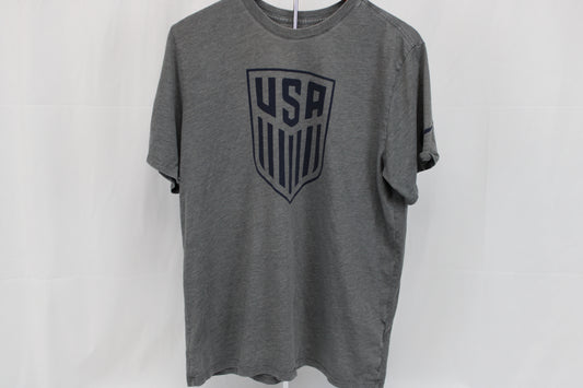 Nike U.S. National Soccer Team logo t-shirt, Men's L