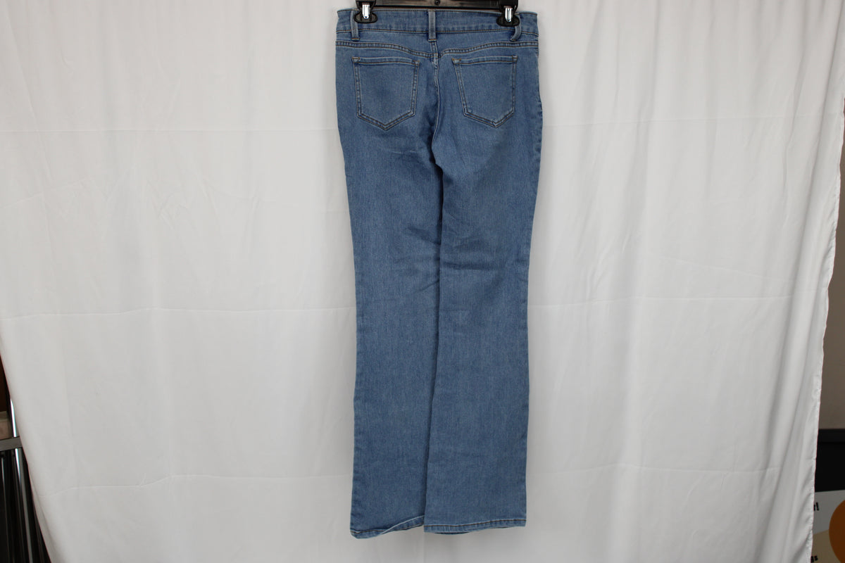 Time & Tru mid rise boot cut jeans, medium wash, Women's 5