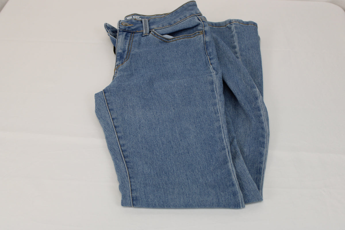 Time & Tru mid rise boot cut jeans, medium wash, Women's 5