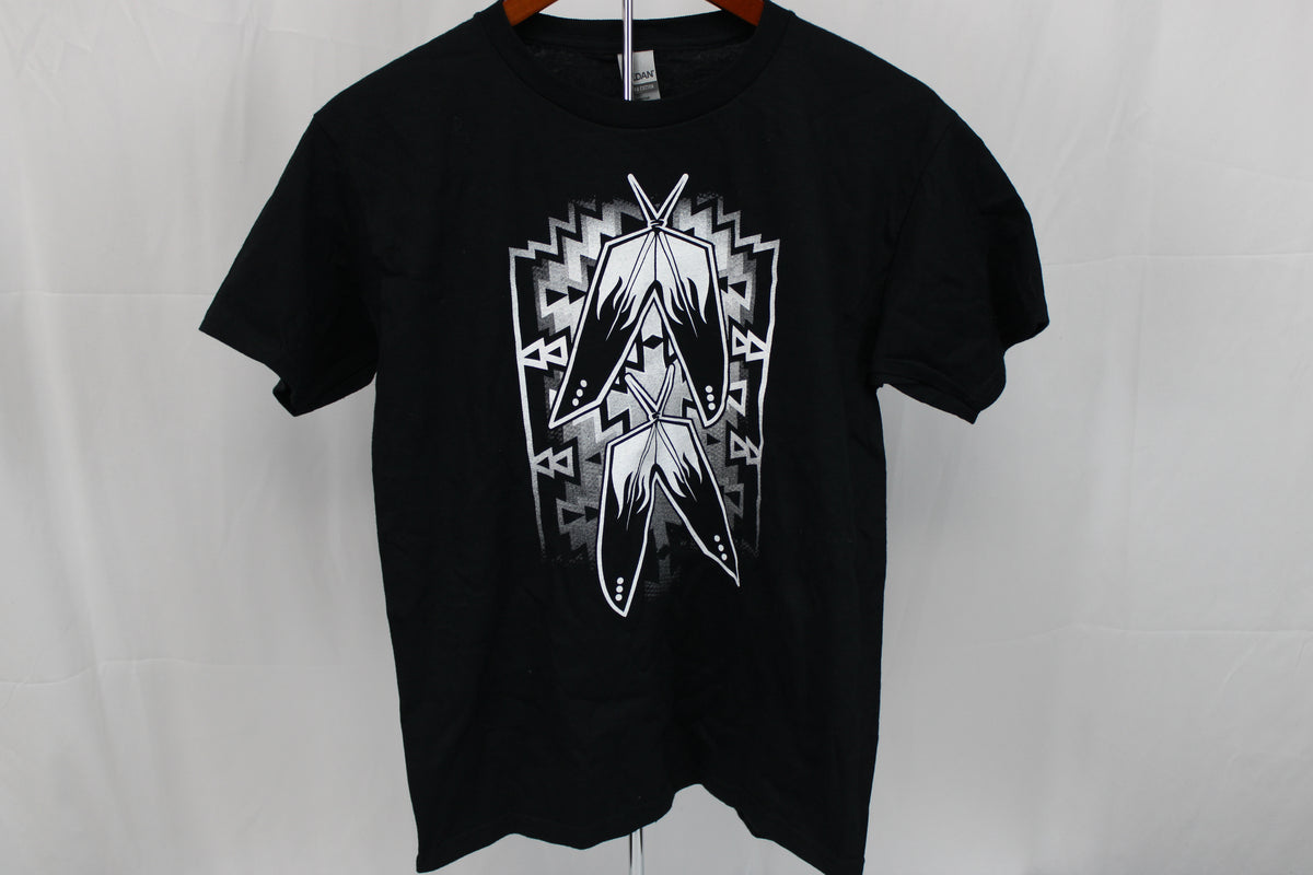 Gildan Native American double feather graphic t-shirt, Youth L