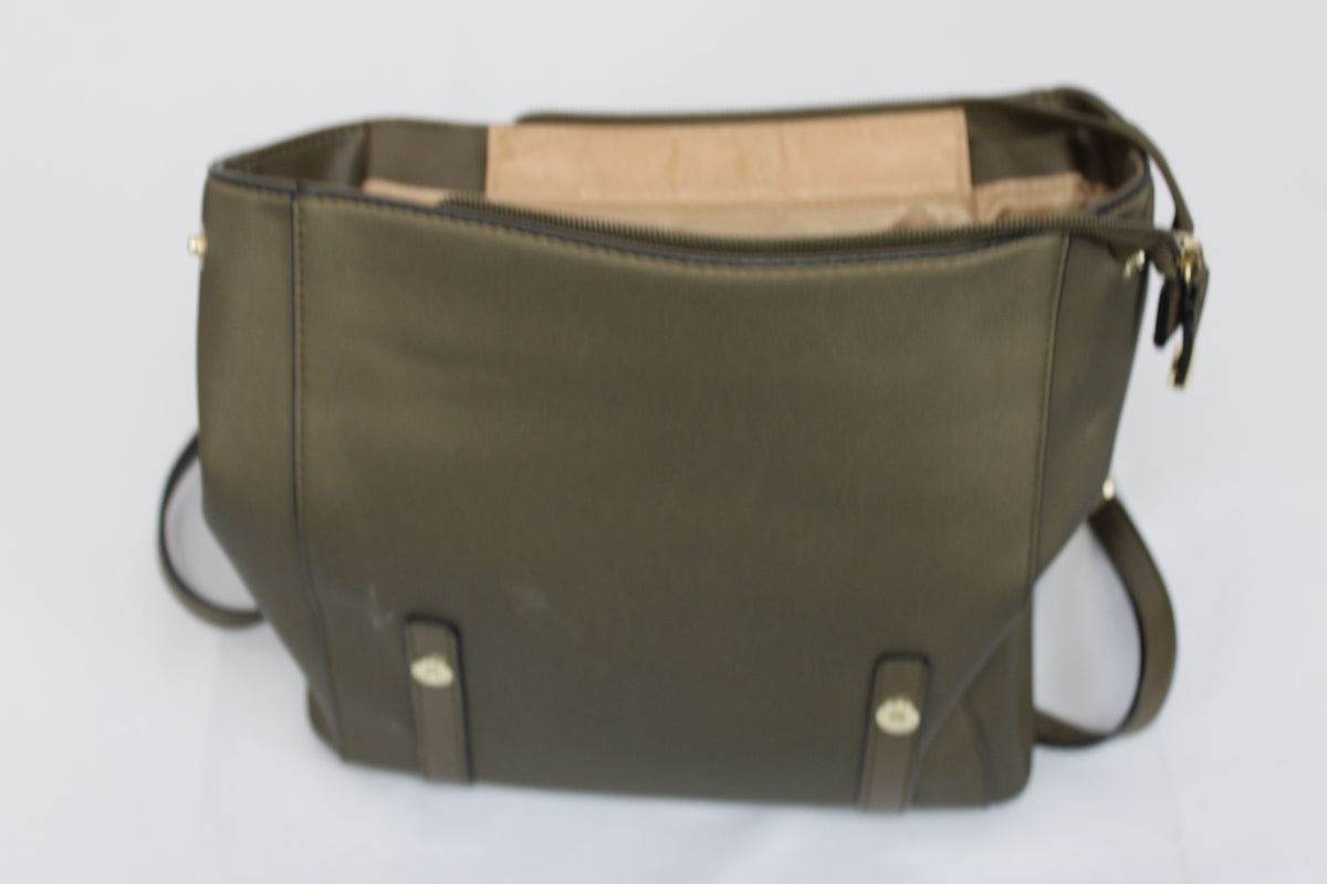 Simply Noelle mini studded backpack, olive, new condition