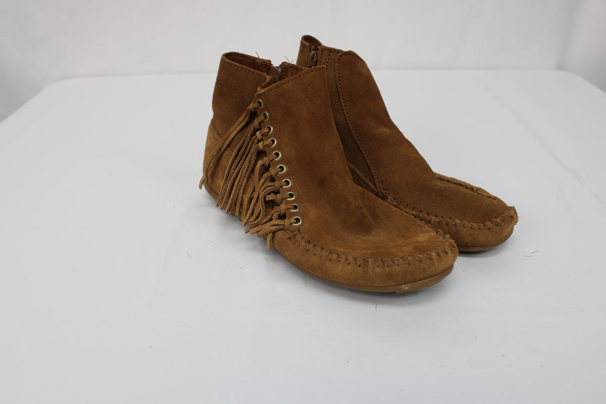 Minnetonka Willow suede moccasin boot, Women's 9
